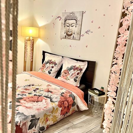*Le Lotus*Fiber Wifi*Hyper Center* Apartment Salon-de-Provence Bagian luar foto
