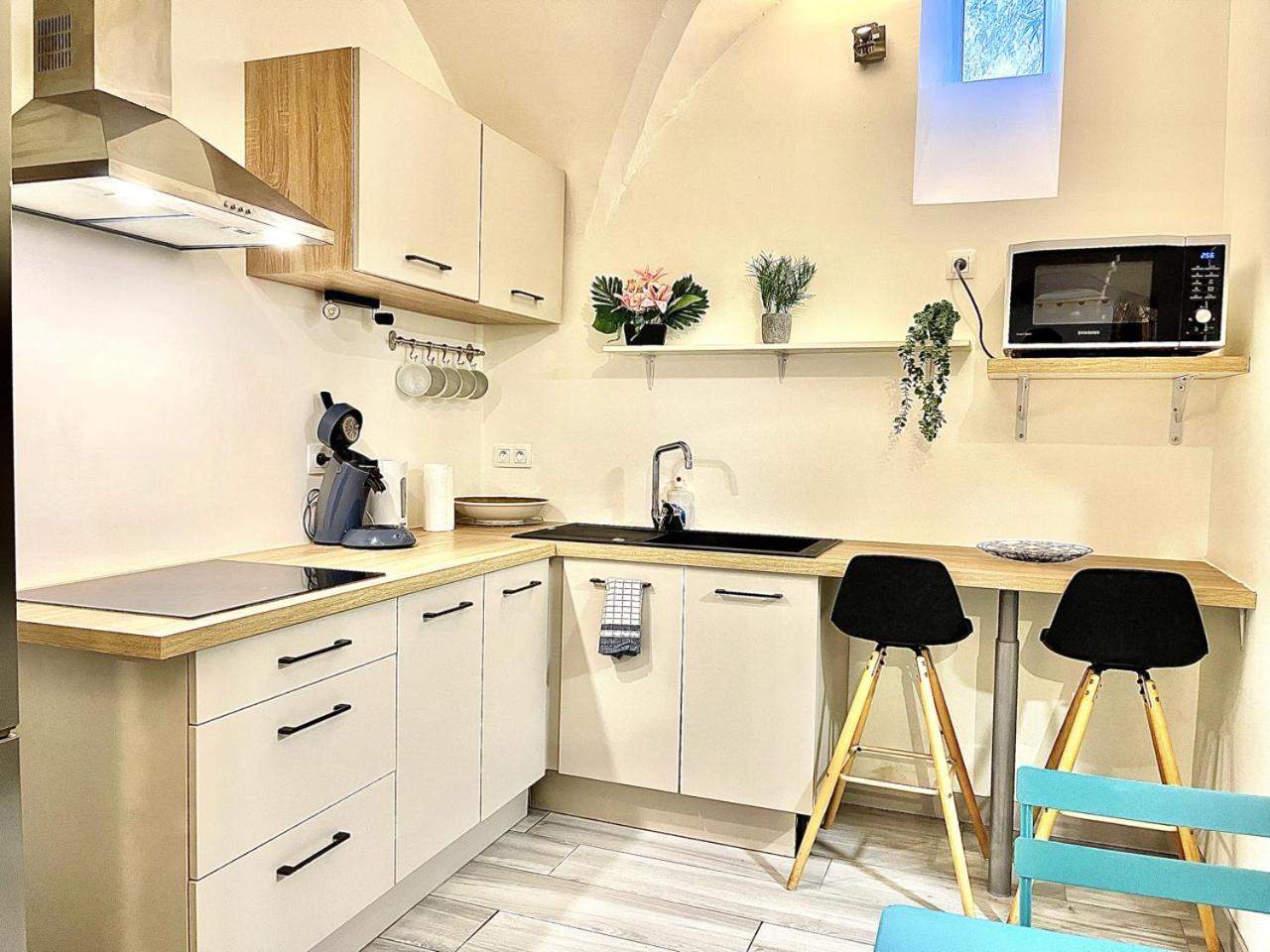 *Le Lotus*Fiber Wifi*Hyper Center* Apartment Salon-de-Provence Bagian luar foto