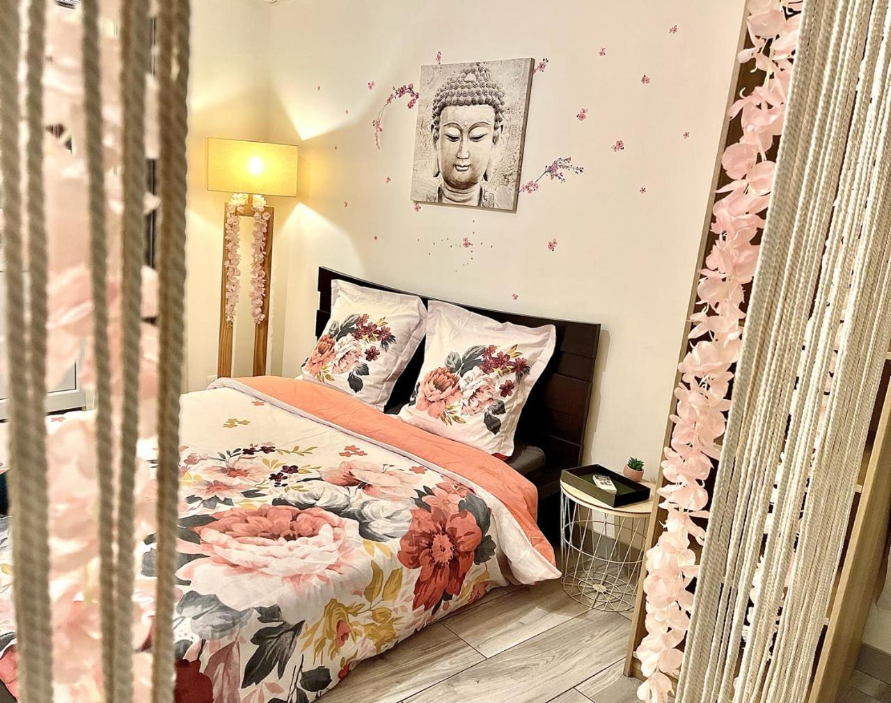 *Le Lotus*Fiber Wifi*Hyper Center* Apartment Salon-de-Provence Bagian luar foto
